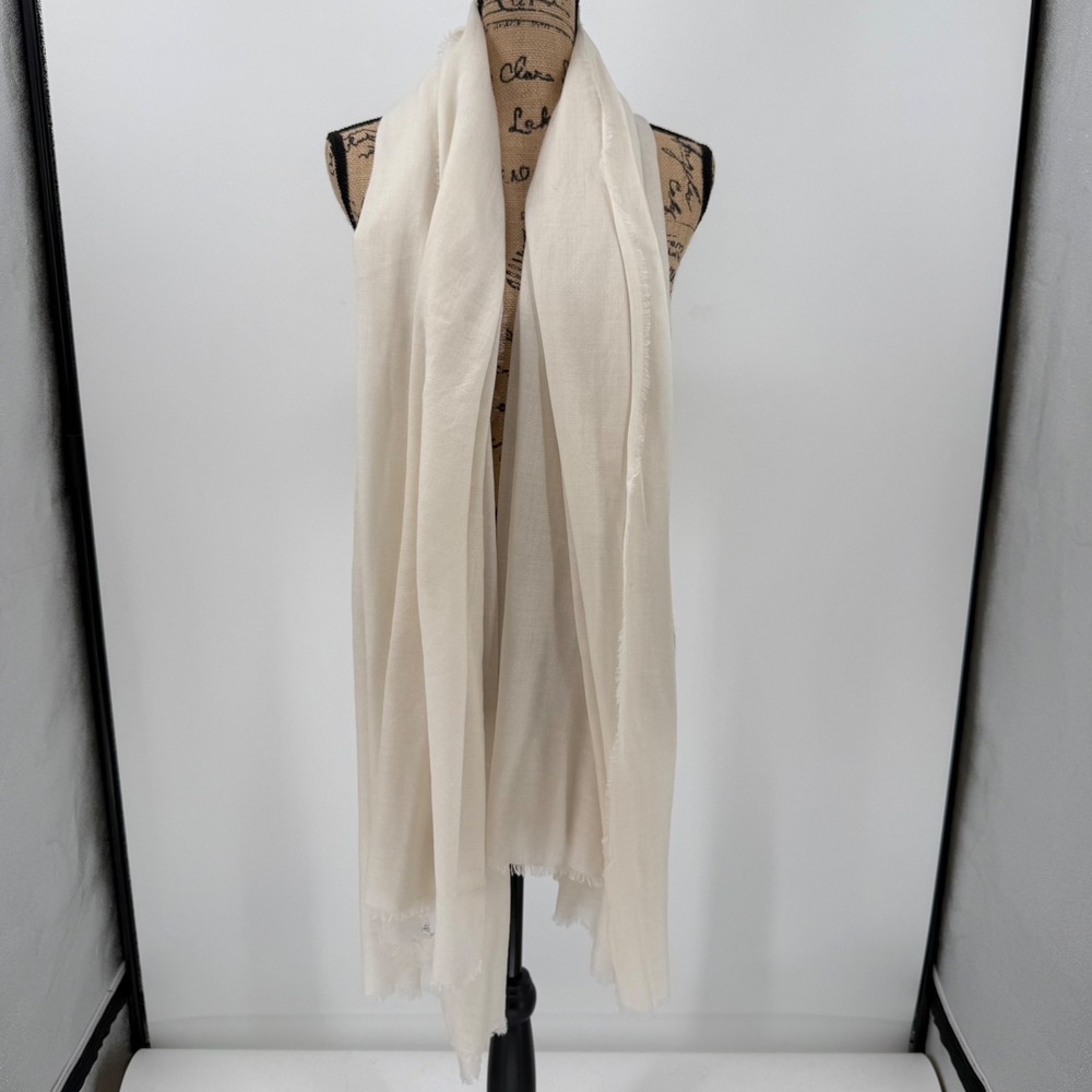 NWT Yarnz New York Cream 100% Wool Lightweight Scarf Wrap Frayed Hem
